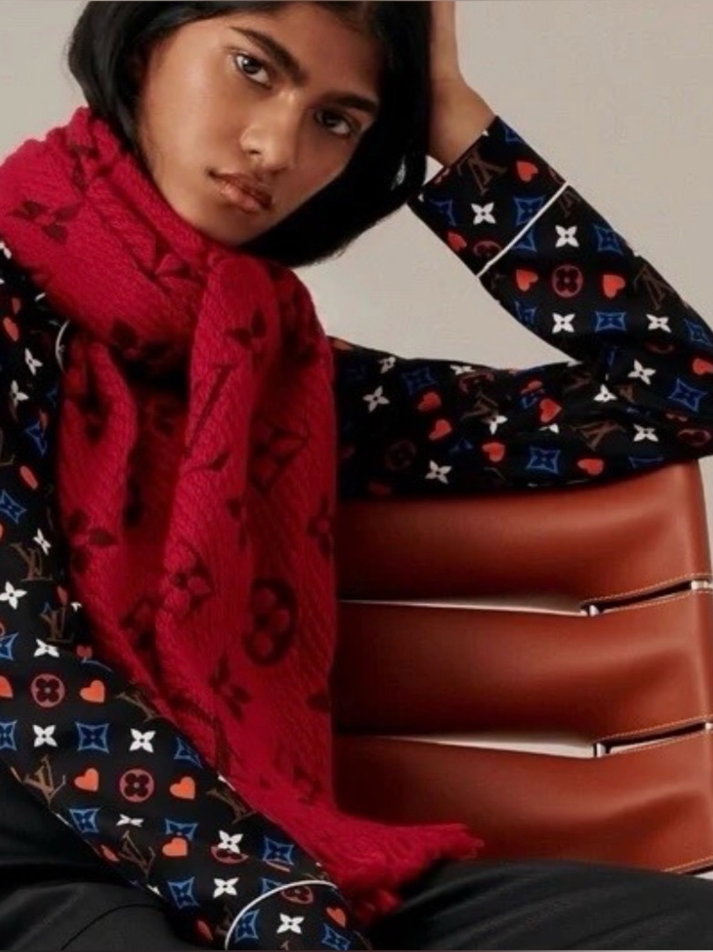 Louis Vuitton Rubis Logomania Scarf